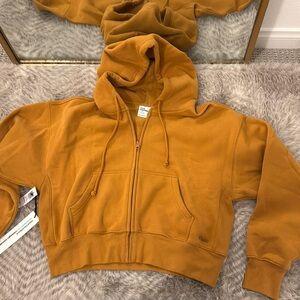 Aritzia Zip Up Hoodie